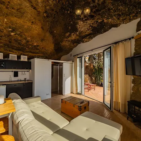 Cubo's Capuchinas & Cave House Torremolinos